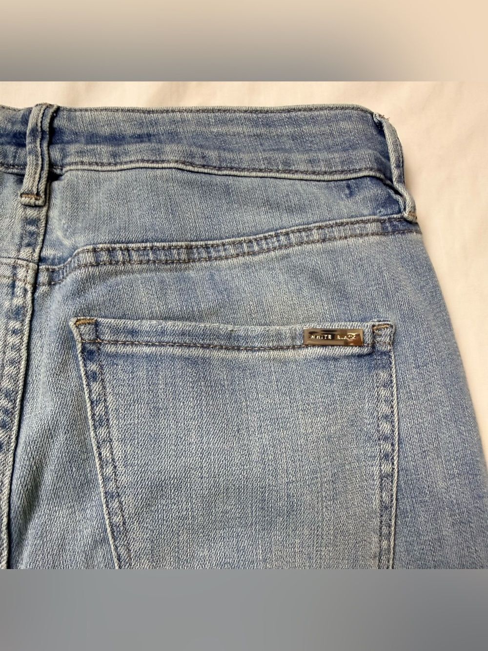 WHITE HOUSE BLACK MARKET The Everyday Soft Slim Crop Light Wash Blue Jeans 6 - Picture 5 of 9